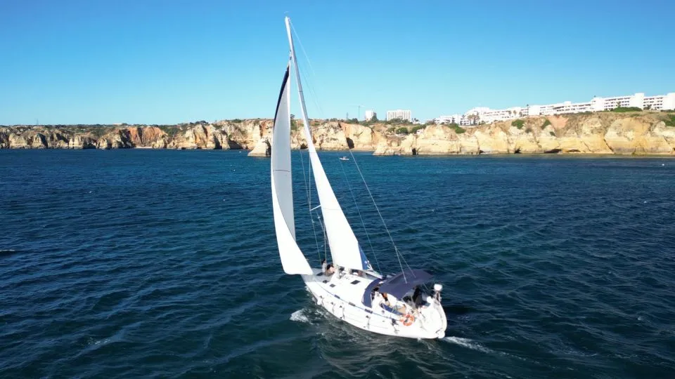 Yacht tour